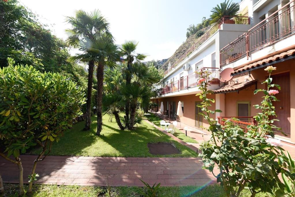 Beach Apartment Ταορμίνα Εξωτερικό φωτογραφία